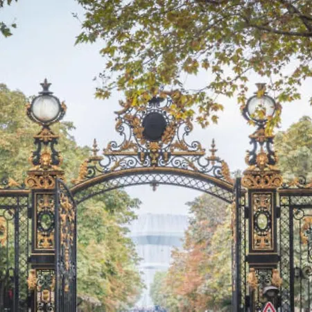 Elysées, An Ihg Parigi