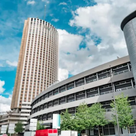 Elysées, An Ihg Parigi