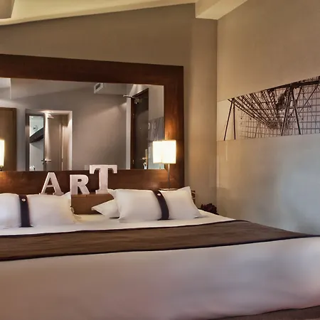 Hotel Elysées, An Ihg 4*