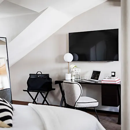 Hotel Elysées, An Ihg