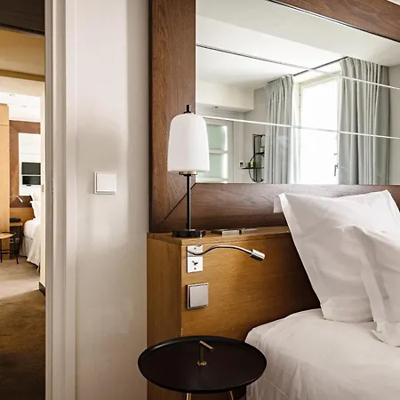Palais De L'elysee By Ihg Hotel 4*