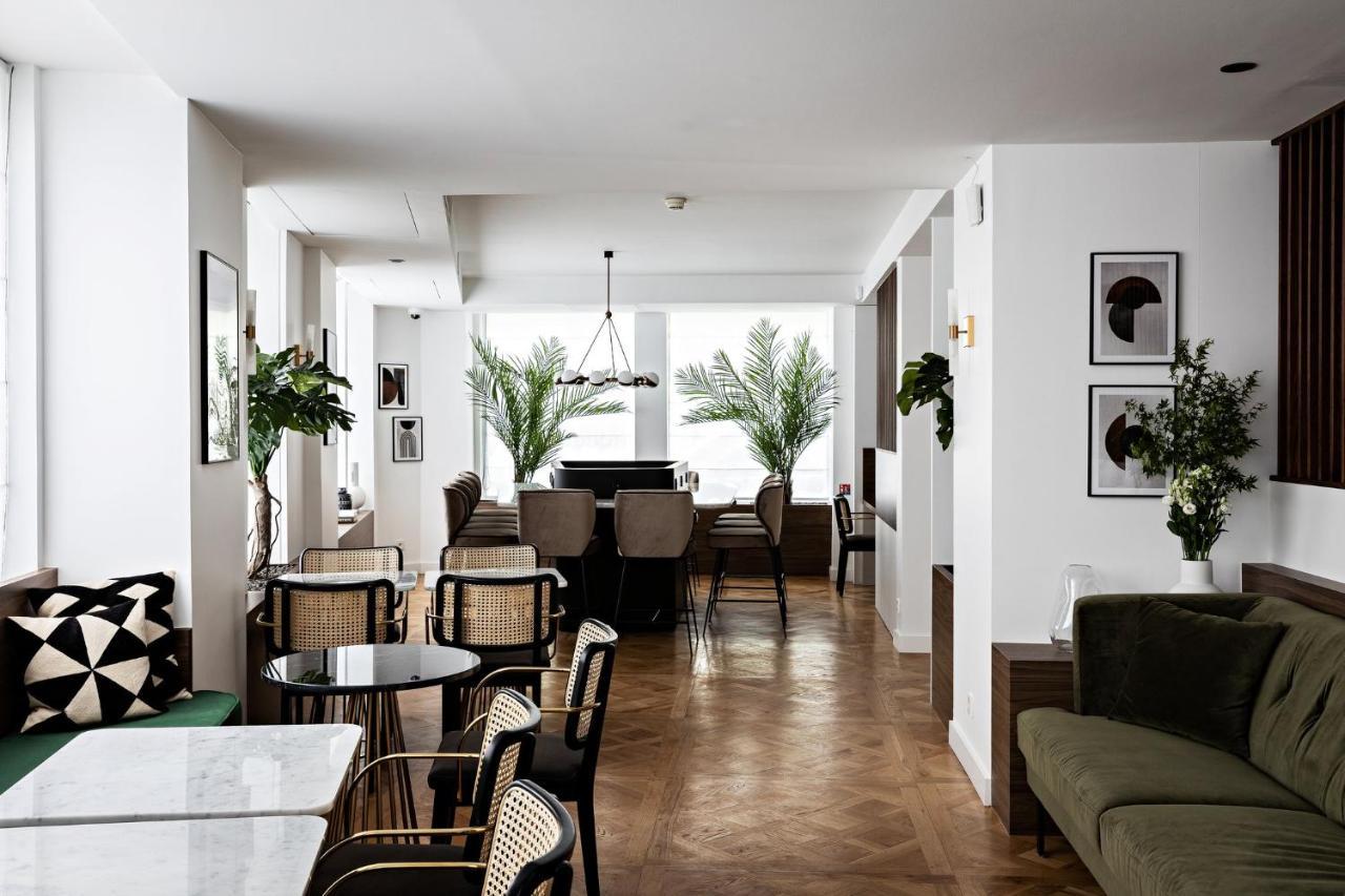 Elysées, An Ihg Hotel Parigi