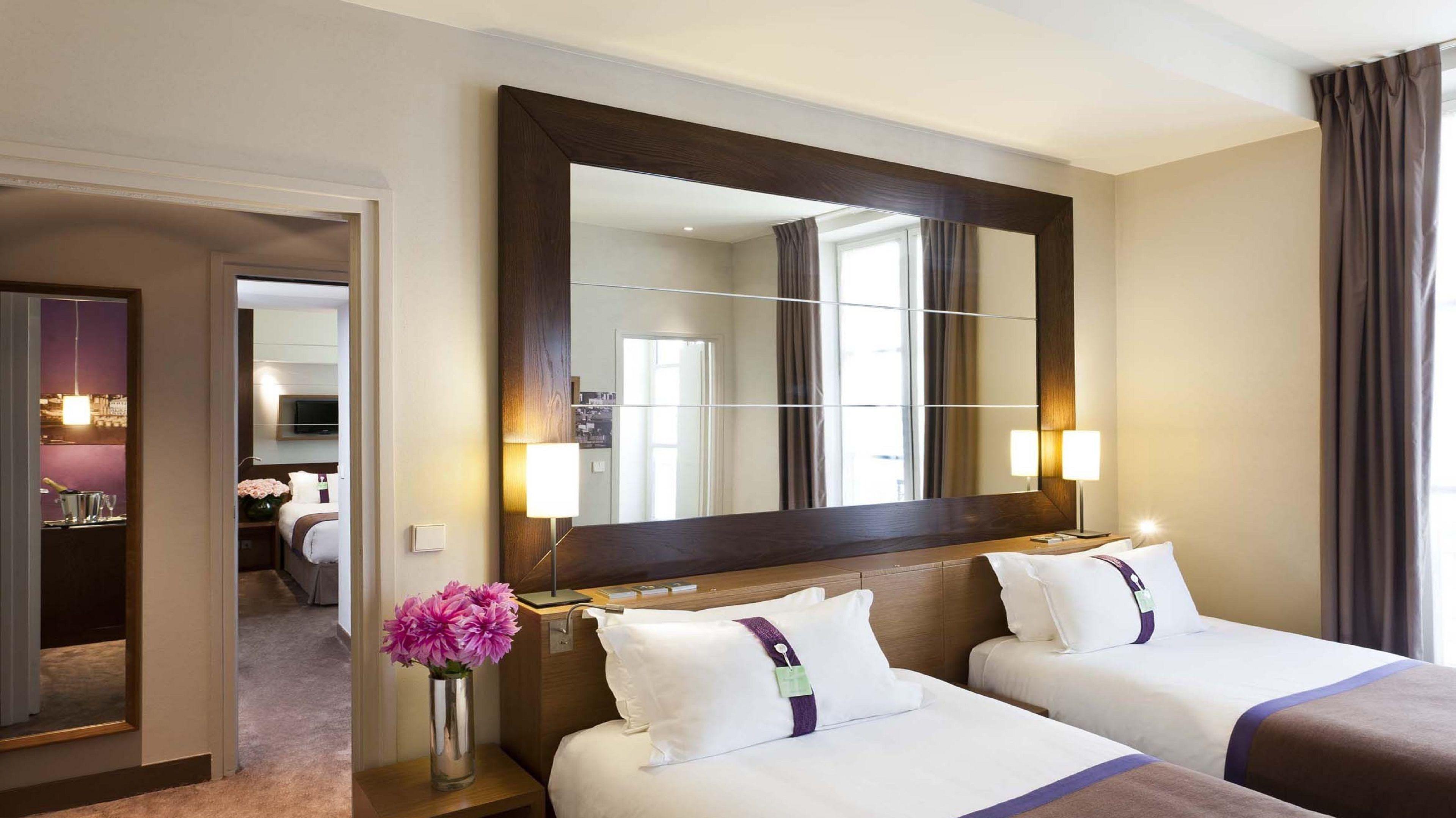 Elysées, An Ihg 4* Parigi