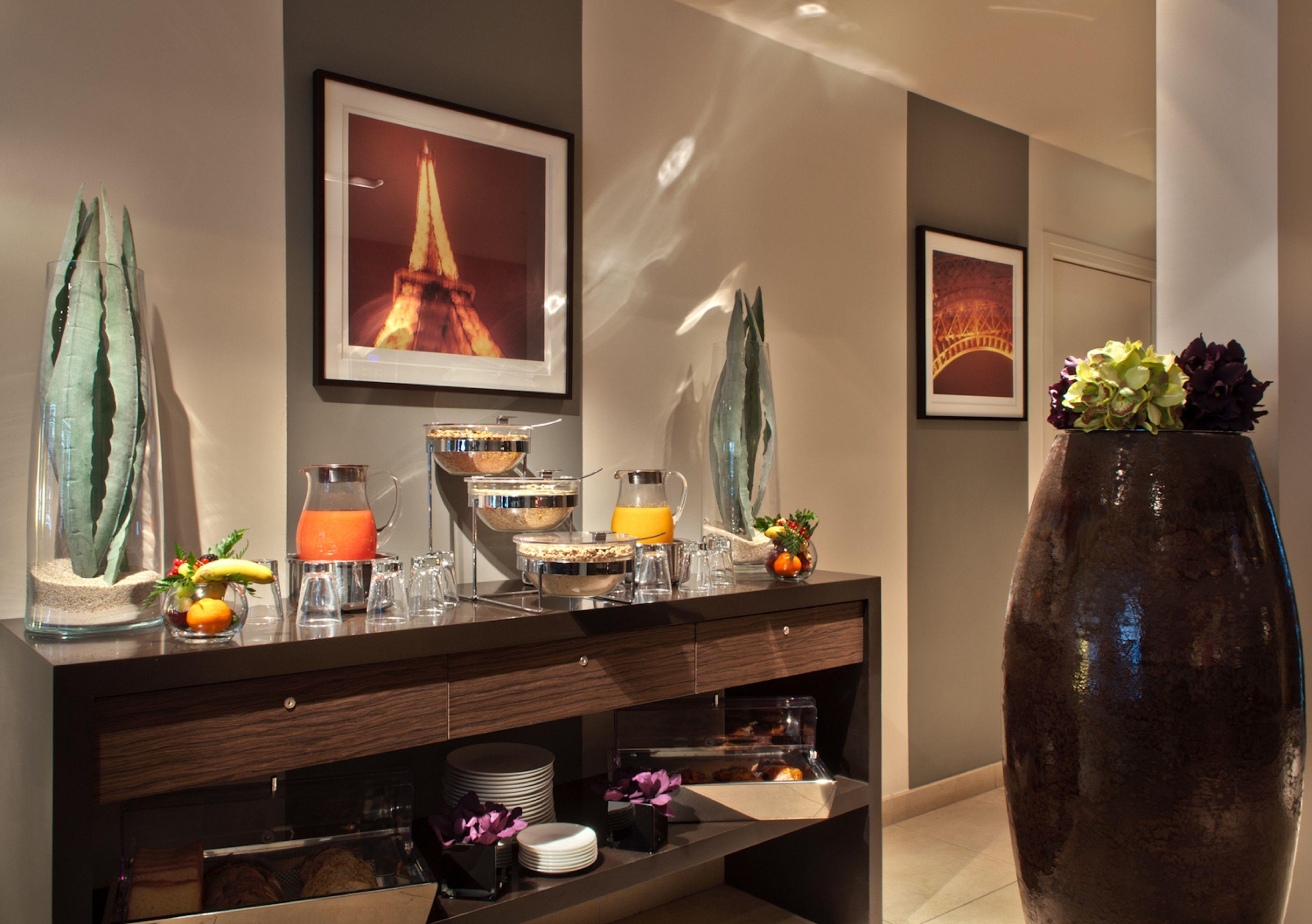 Elysées, An Ihg Hotel