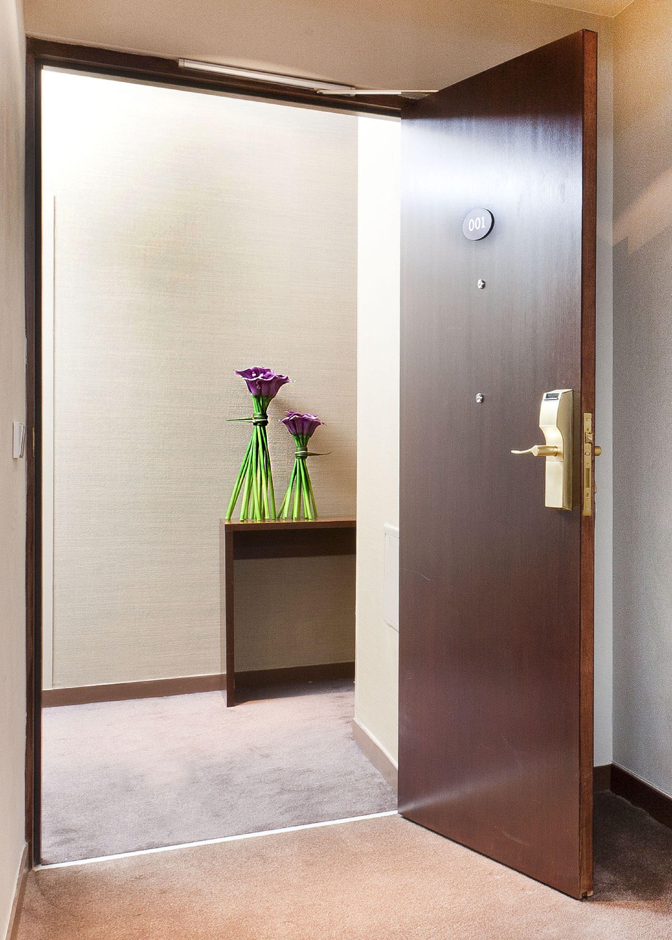 Hotel Elysées, An Ihg 4*