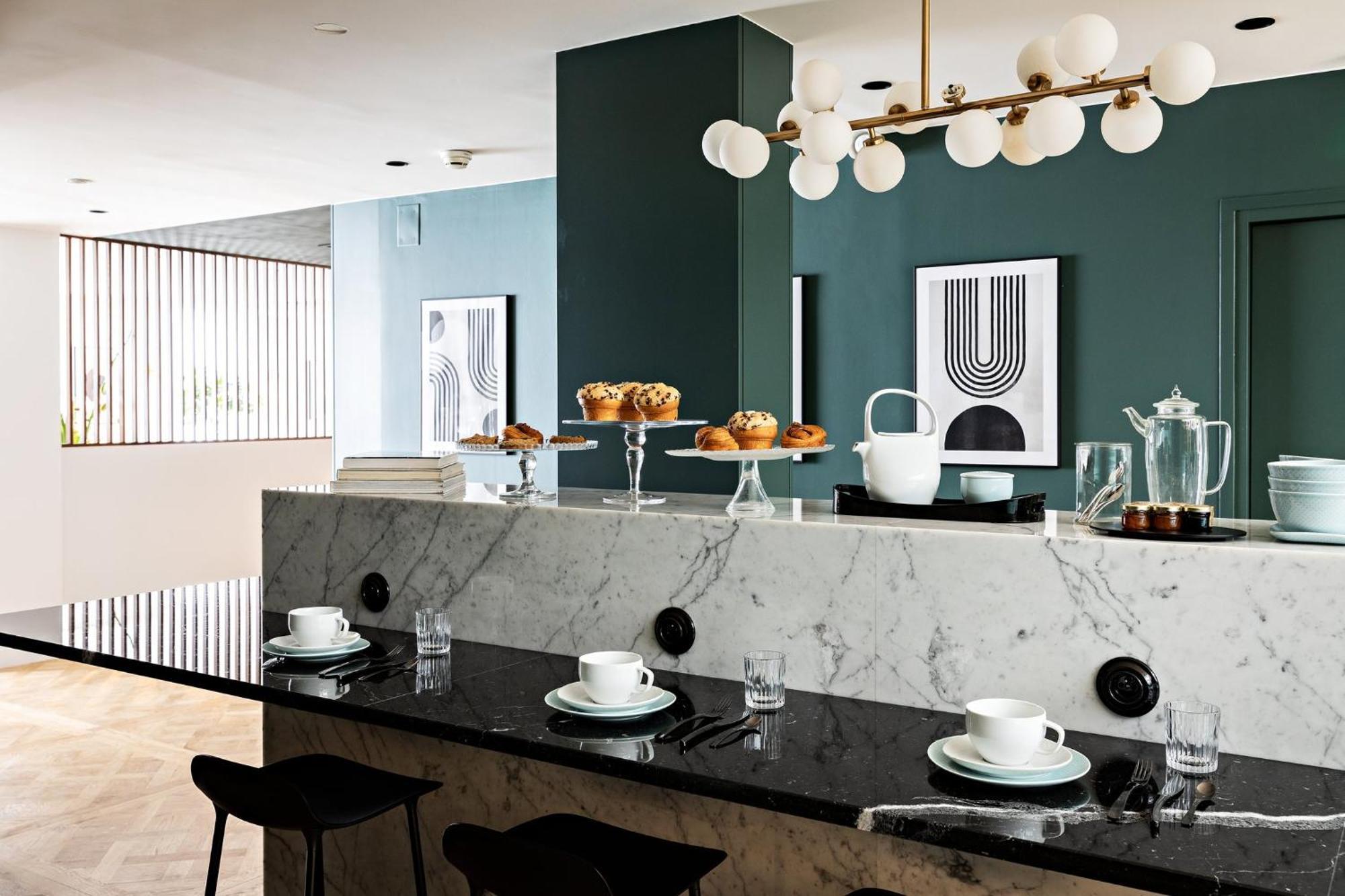Elysées, An Ihg Hotel Parigi