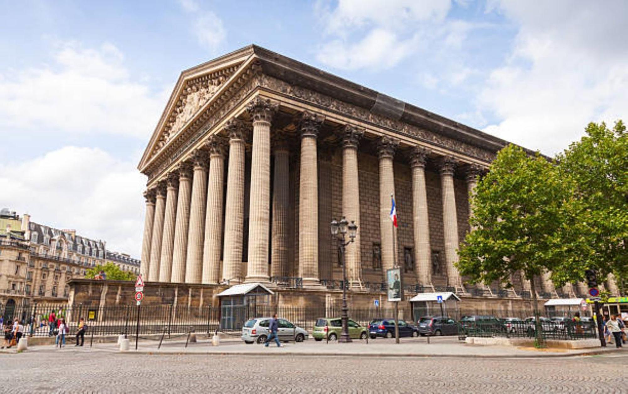 Elysées, An Ihg 4* Parigi